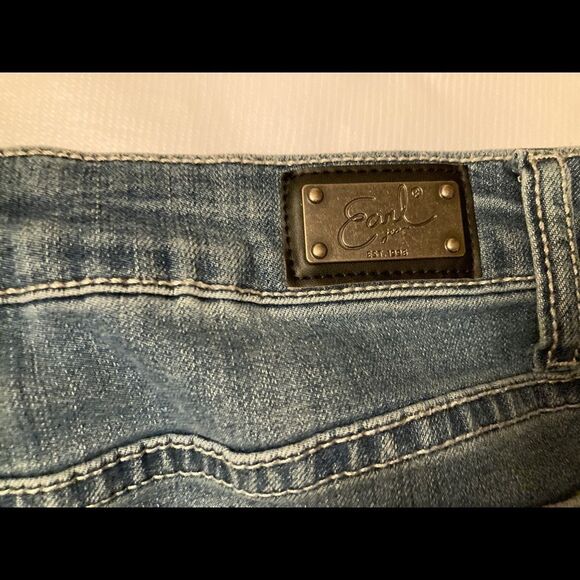 Earl denim skirt size 4 - Picture 5 of 7